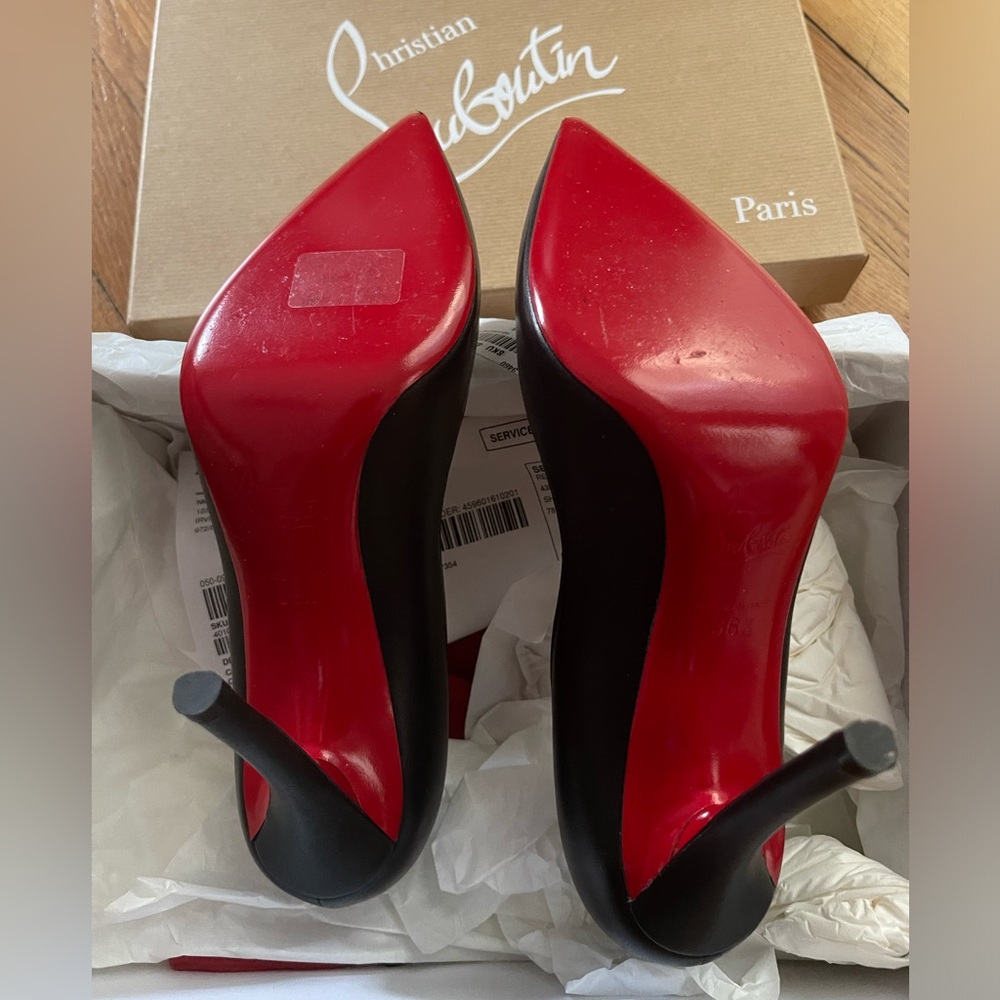 Christian Louboutin Leather Pumps
Dust bag and box included - Picture 2 of 5